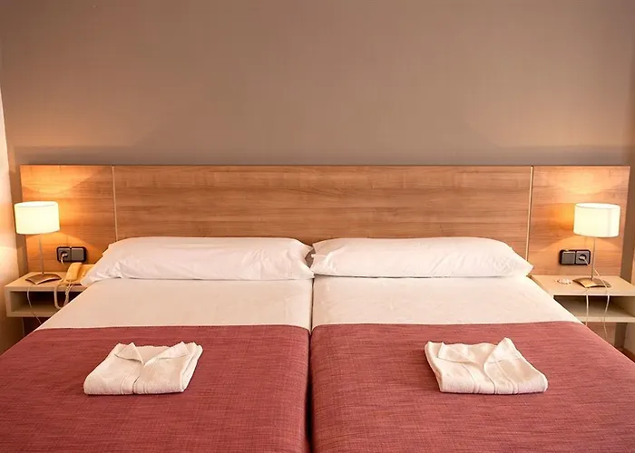 Port Eugeni 4* Камбрильс