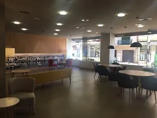 欧亨尼奥港酒店
