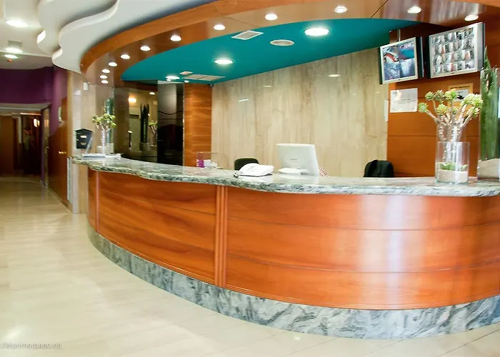 Hotel Port Eugeni 4*