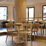 Szálloda Port Eugeni 4*