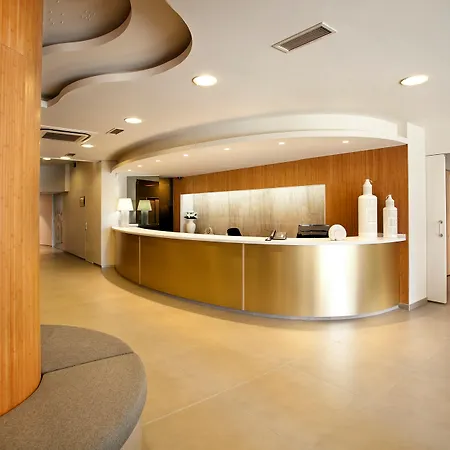Port Eugeni Hotel 4*