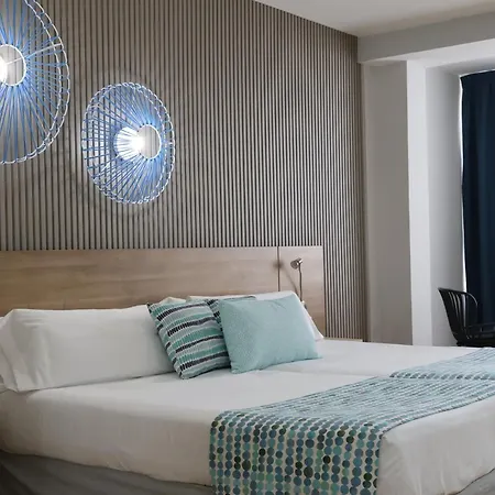 Hotel Port Eugeni 4*