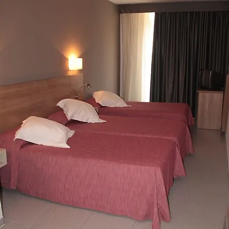 Hotel Port Eugeni 4*