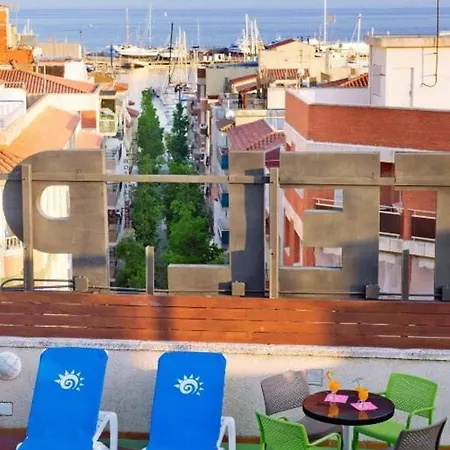 Hotel Port Eugeni 4*