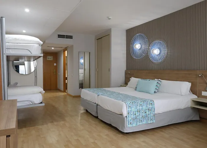 Port Eugeni Hotell 4*