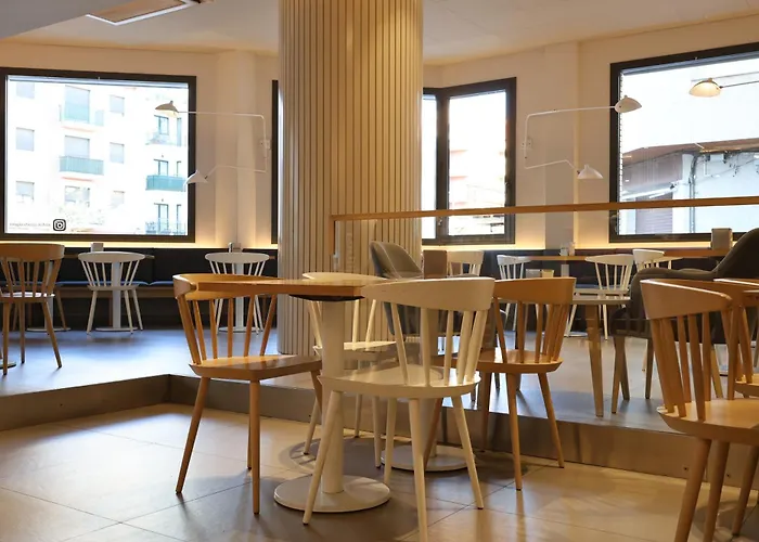 Hotell Port Eugeni 4*