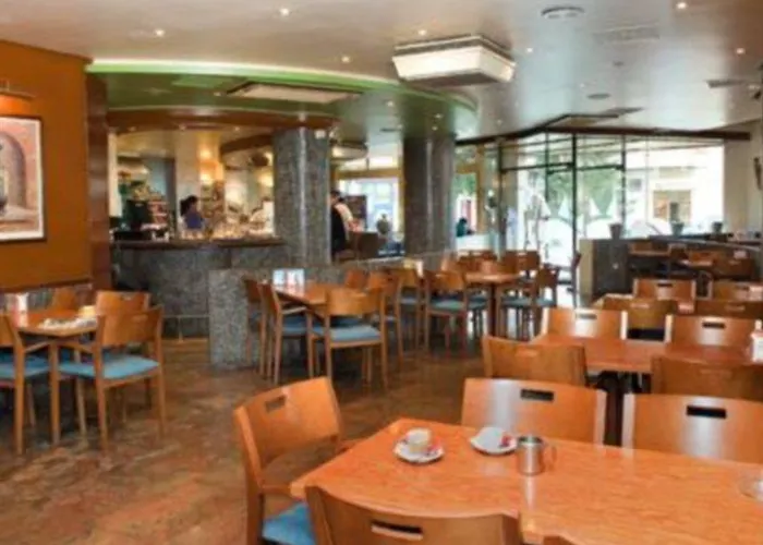 Port Eugeni Hotell 4*